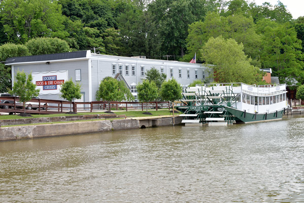 Lockport Locks and Erie Canal Cruises