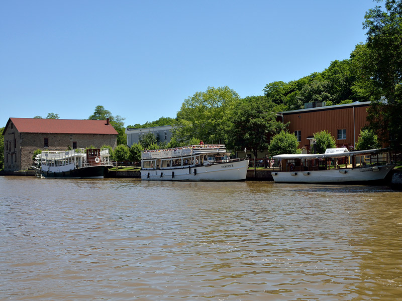 Boats at Lockport Locks & Erie Canal Cruises